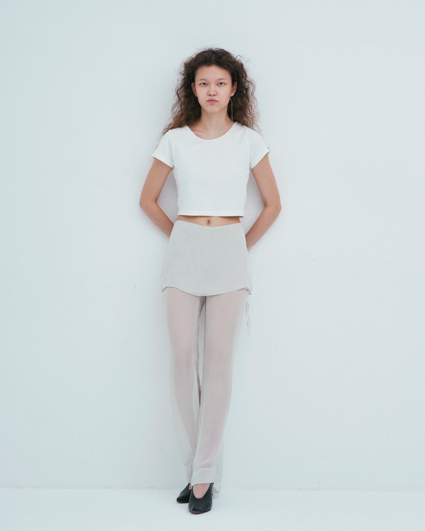 w/LISA (ウィズリサ) | CROPPED T-SHIRT (クロップドTシャツ) | カットソー  Tee タイト ジャスト シルエット ウィメンズ レディース ユニセックス 黒 白 ブラック ホワイト クルーネック コットン 小さい