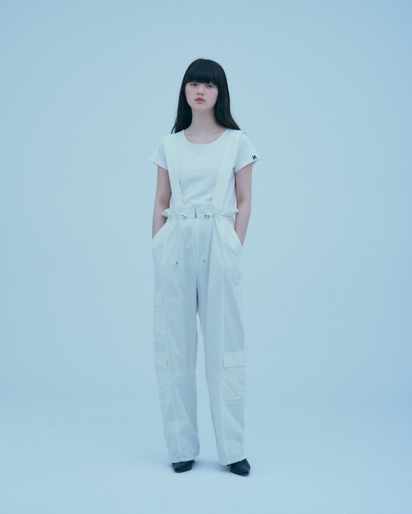 w/LISA (ウィズリサ) | CROPPED T-SHIRT (クロップドTシャツ) | カットソー  Tee タイト ジャスト シルエット ウィメンズ レディース ユニセックス 黒 白 ブラック ホワイト クルーネック コットン 小さい