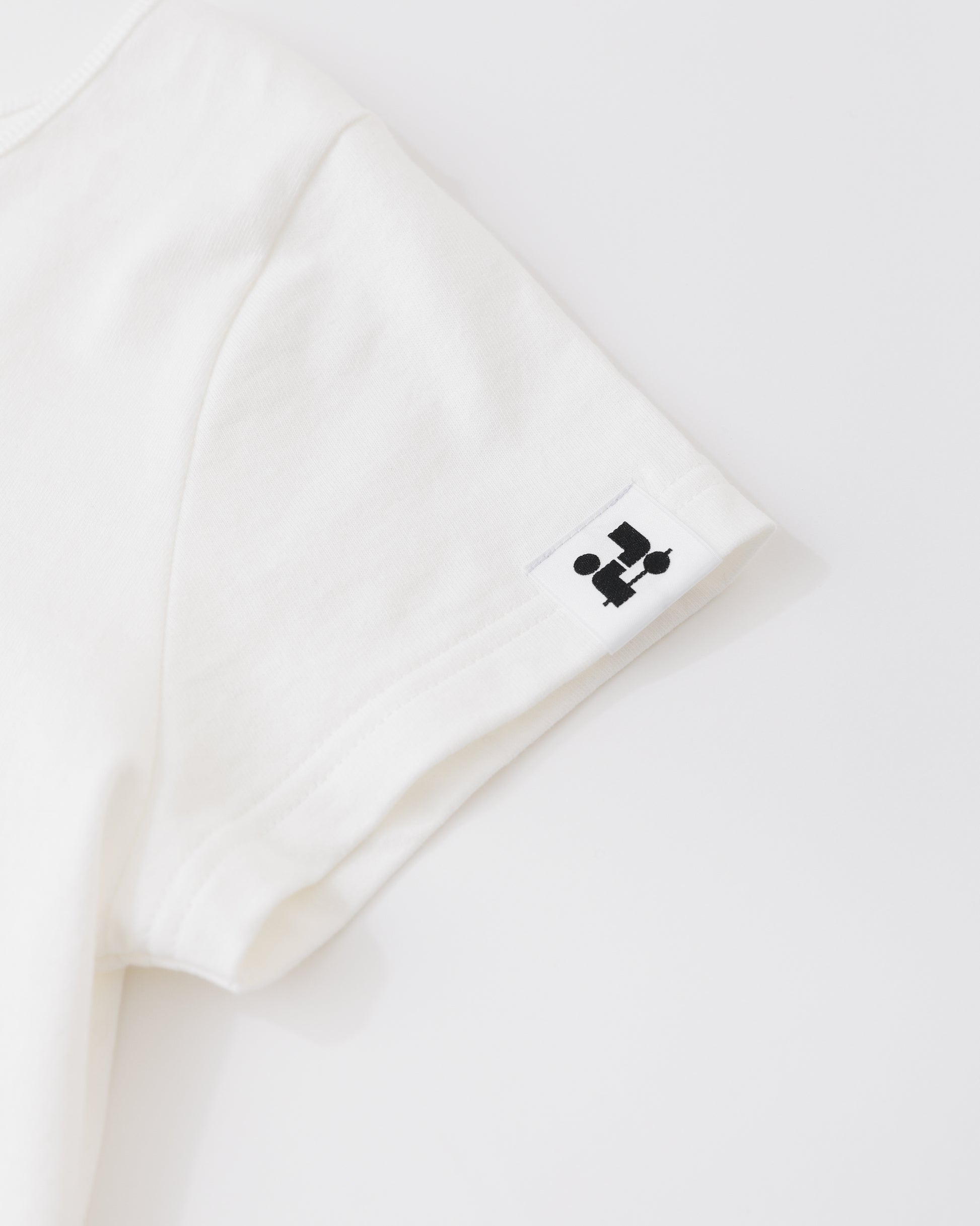 w/LISA (ウィズリサ) | CROPPED T-SHIRT (クロップドTシャツ) | カットソー  Tee タイト ジャスト シルエット ウィメンズ レディース ユニセックス 黒 白 ブラック ホワイト クルーネック コットン 小さい